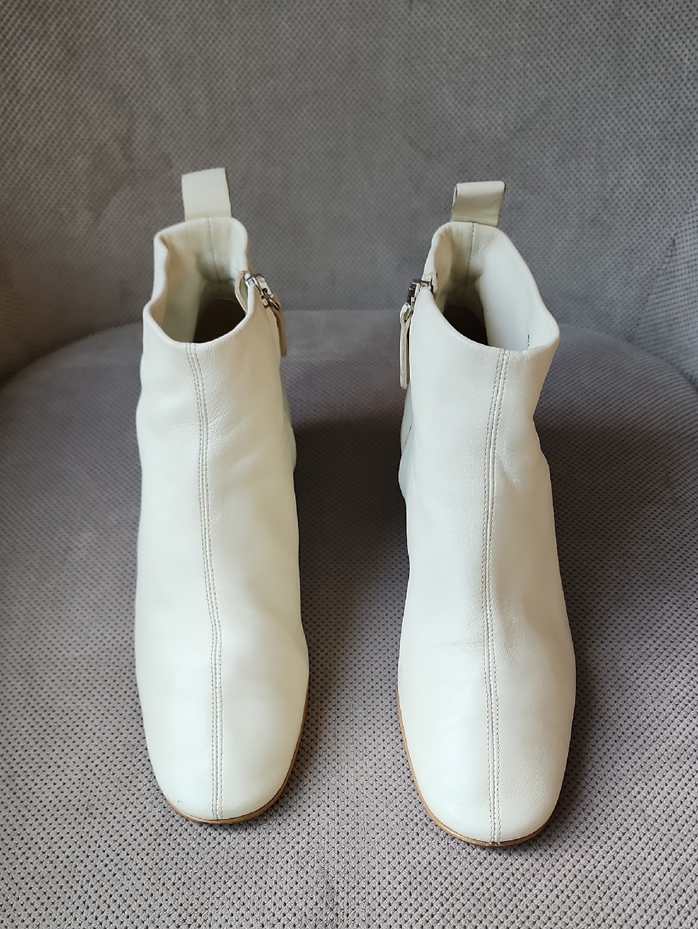 Everlane Day Glove Boot - Picture 2 of 8